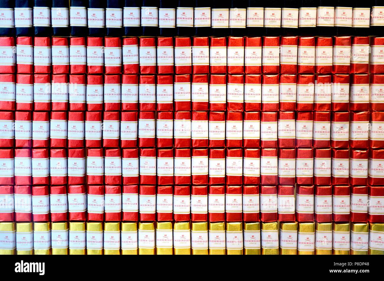 Packaging Advert High Resolution Stock Photography and Images Alamy