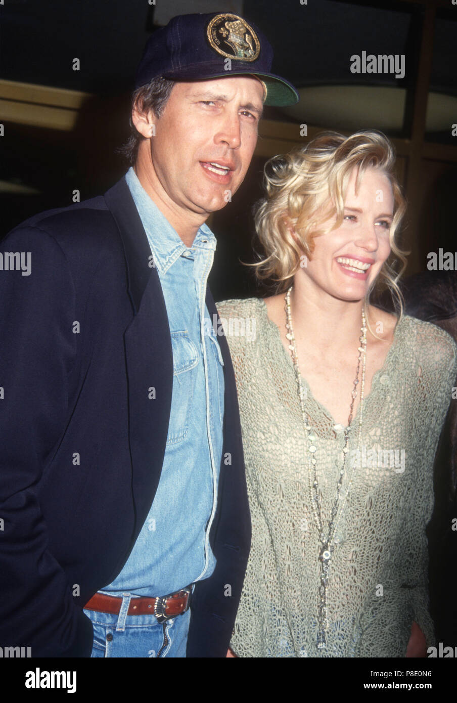 WESTWOOD, CA - FEBRUARY 25: (L-R) Actor Chevy Chase and actress Daryl Hannah attend 'Memoirs of an Invisible Man' Premiere on February 25, 1992 at Mann's National Theater in Westwood, California. Photo by Barry King/Alamy Stock Photo Stock Photo