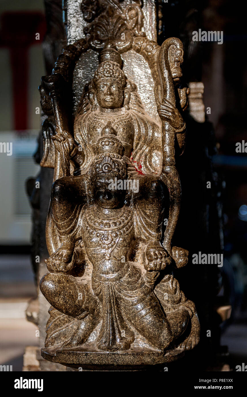 Sculpture from ancient hindu temple in Mayiladuthurai, Tamilnadu, India. These sculptures depict mythological stories and events, specifically Ramayan Stock Photo