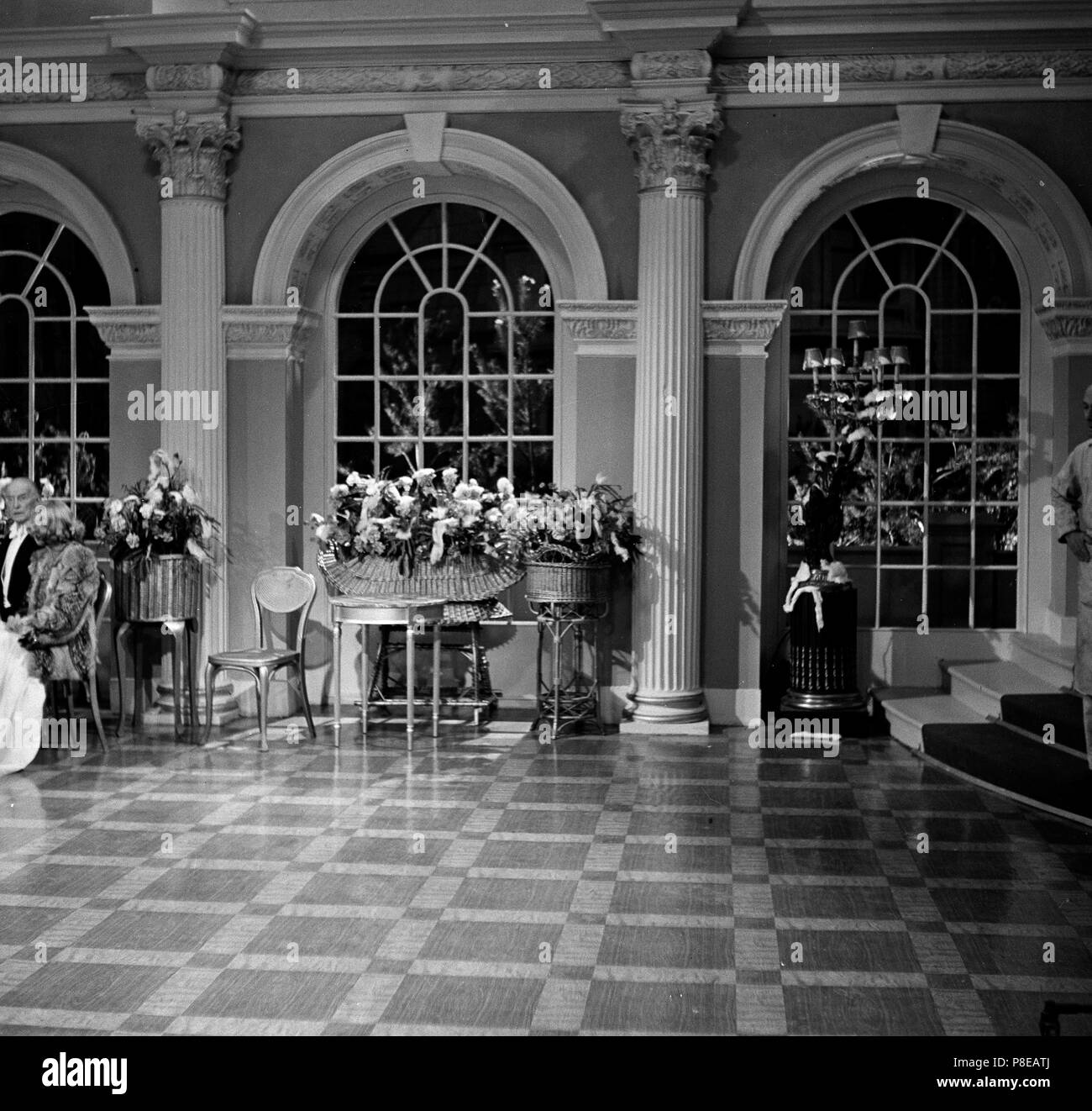 Here Comes the Sun (1946) Film Set Date 1946 Stock Photo Alamy