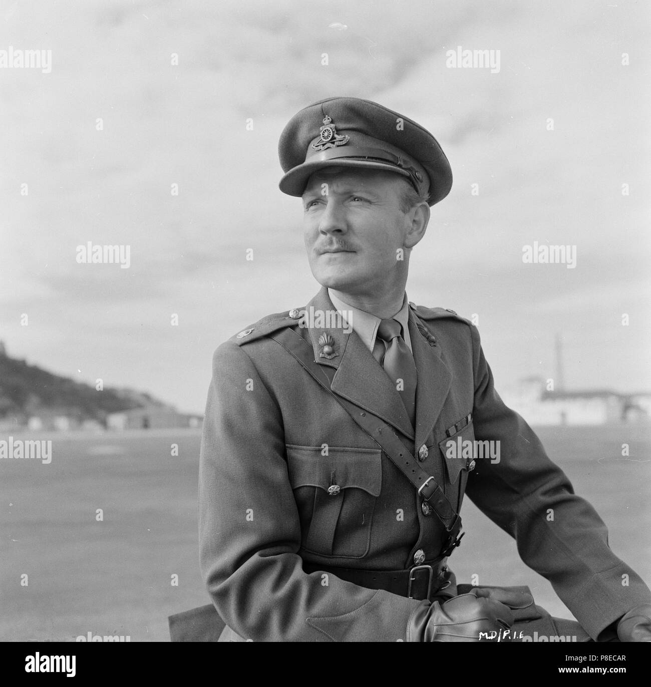 Leslie Phillips High Resolution Stock Photography and Images Alamy