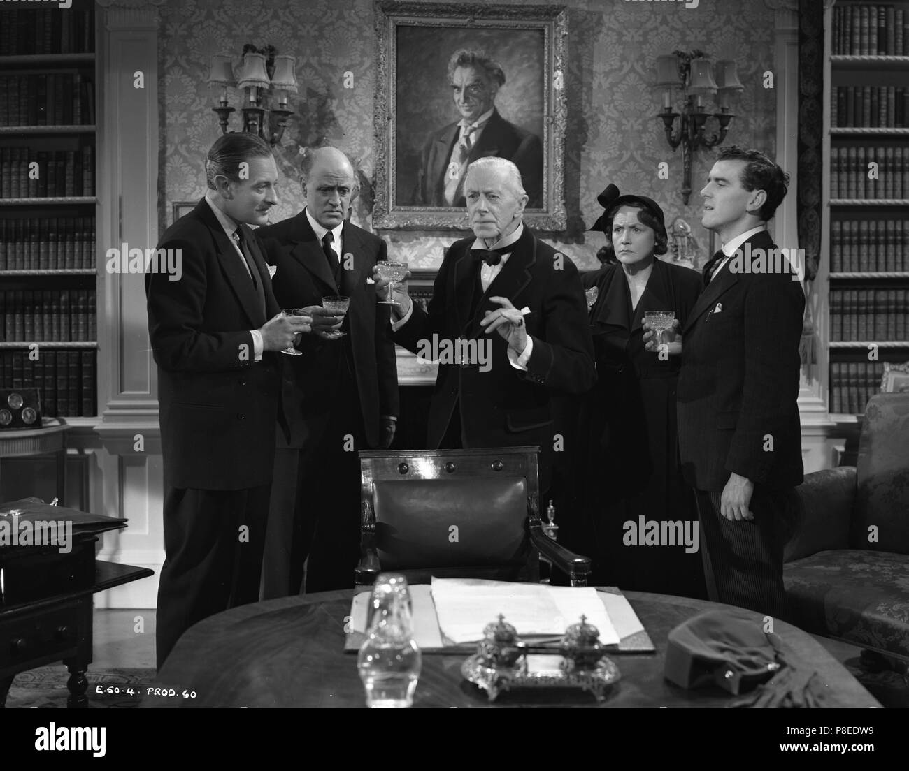 Laughter in Paradise (1951) Alastair Sim, George Cole, Fay Compton, Guy Middleton, Ernest Thesiger     Date: 1951 Stock Photo