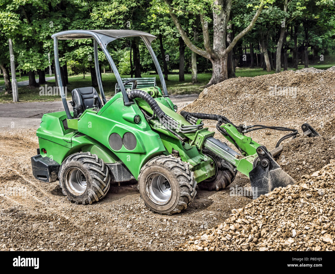 Skid loader hires stock photography and images Alamy