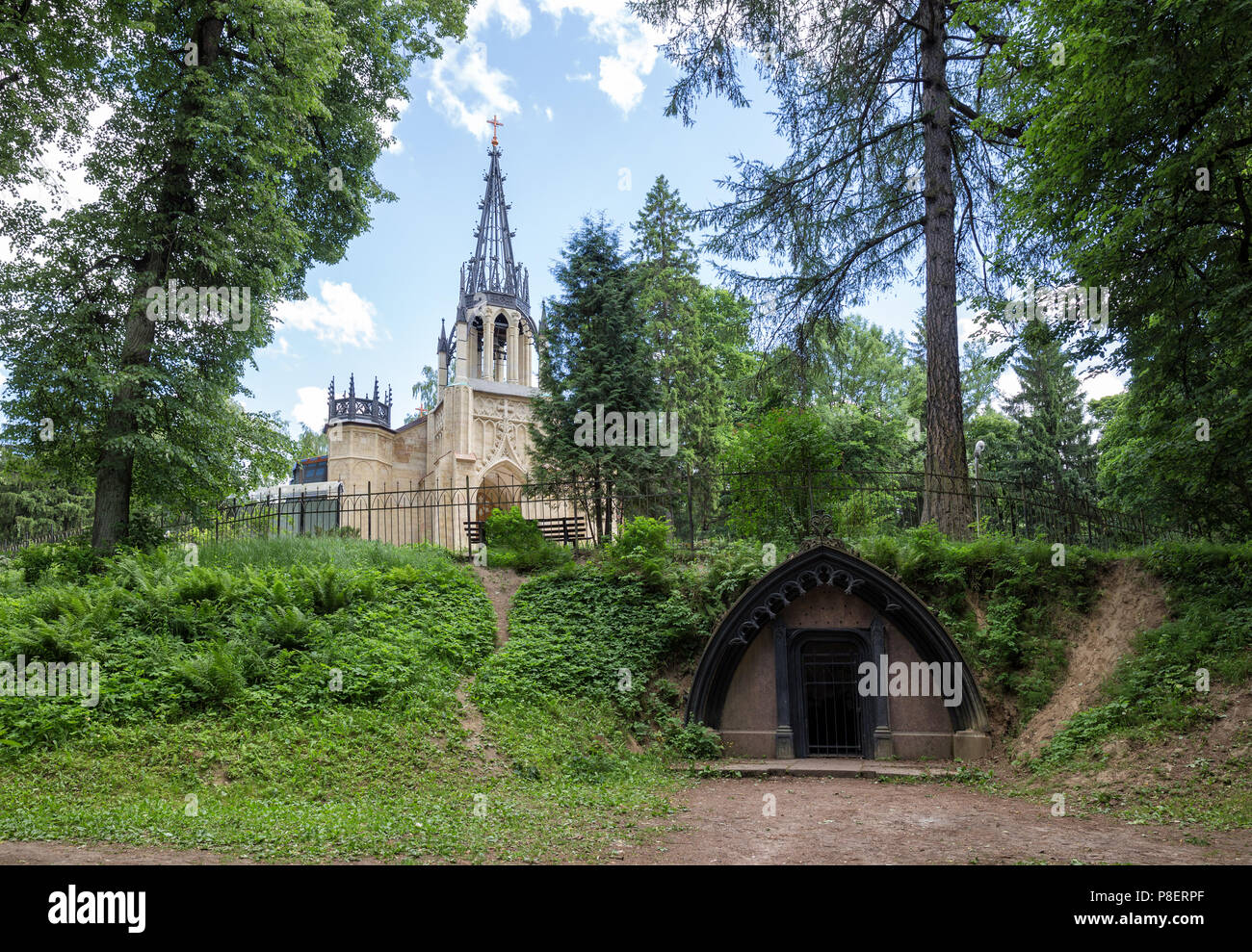 Gothic crypt hi-res stock photography and images - Alamy