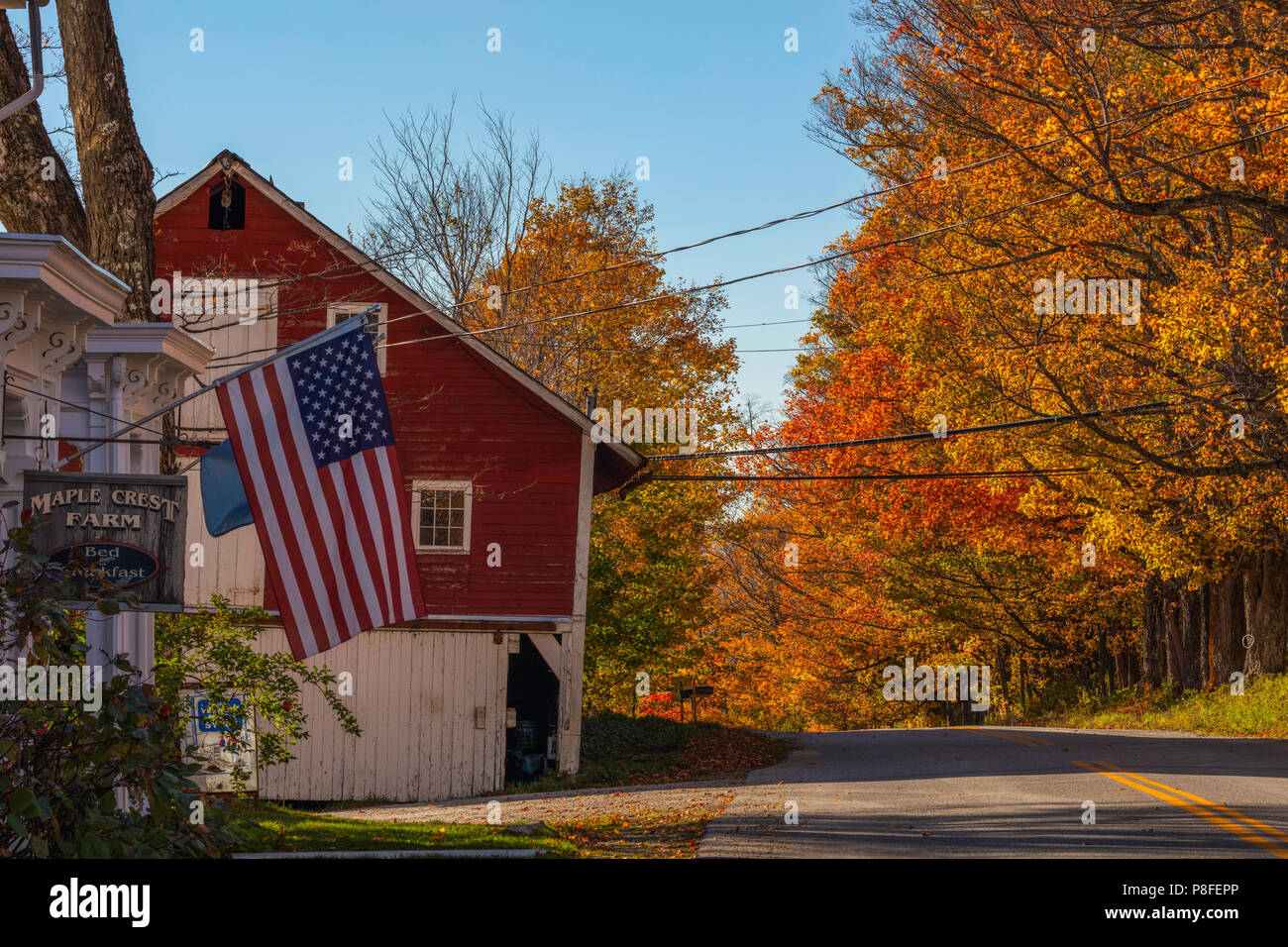 Patriotic barn hires stock photography and images Alamy