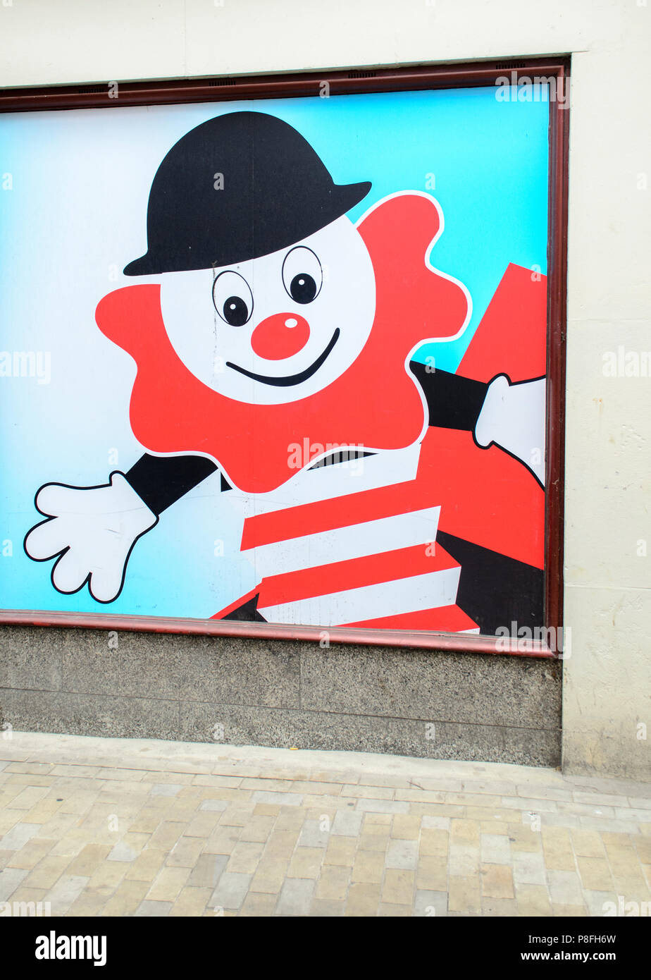 Smiling clown hi-res stock photography and images - Alamy