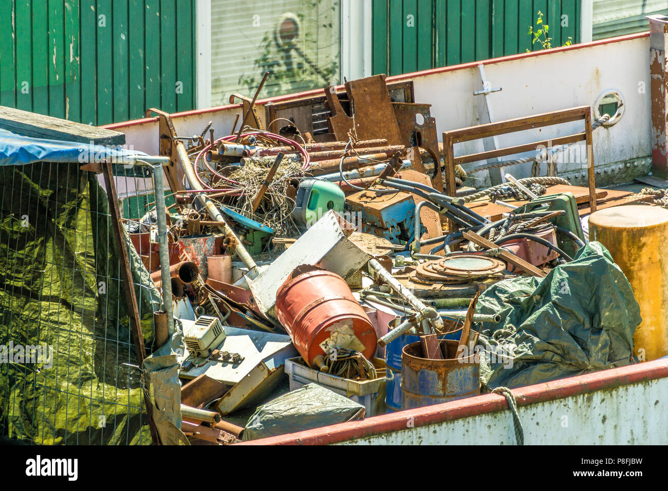 Garbage ship hires stock photography and images Alamy