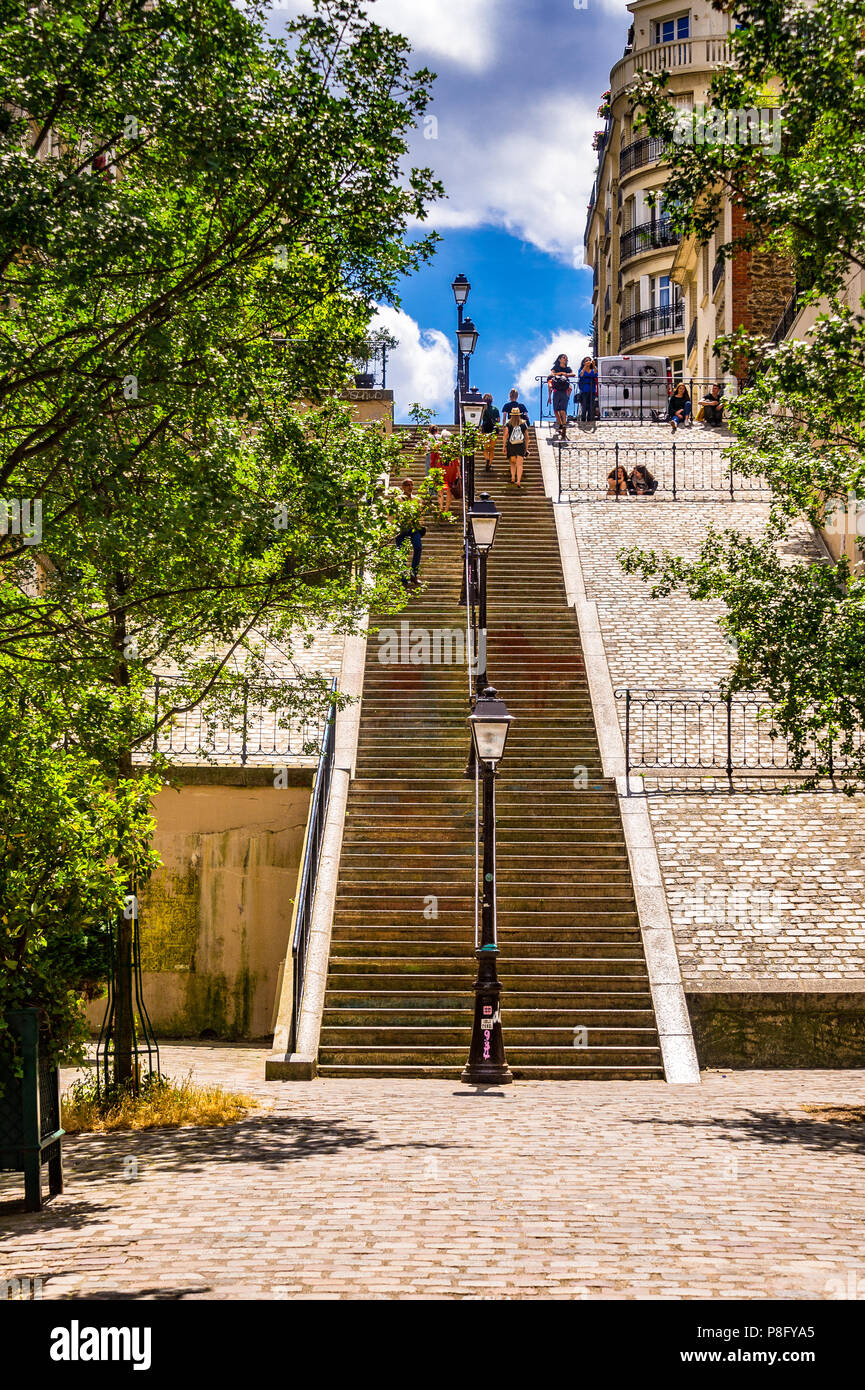 The long steep staircases in Montmartre, Paris, France Stock Photo Alamy