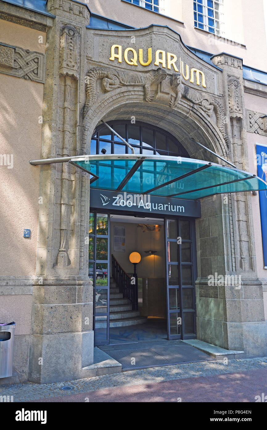 berlin-zoo-aquarium-hi-res-stock-photography-and-images-alamy