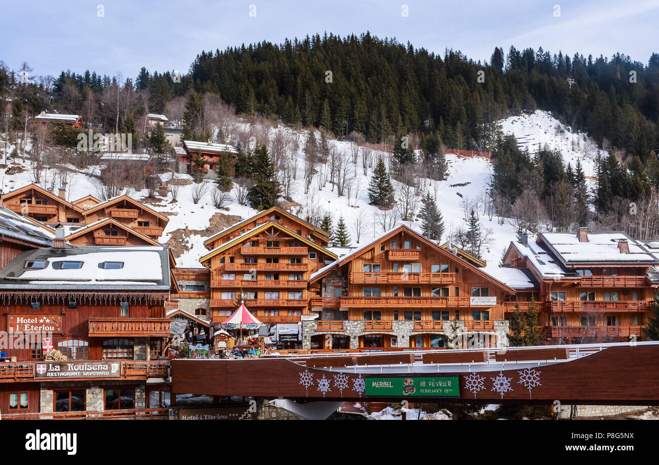 Chalet on the slopes of the valley Meribel. Ski Resort Meribel Village  Center (1450 m). France Stock Photo - Alamy