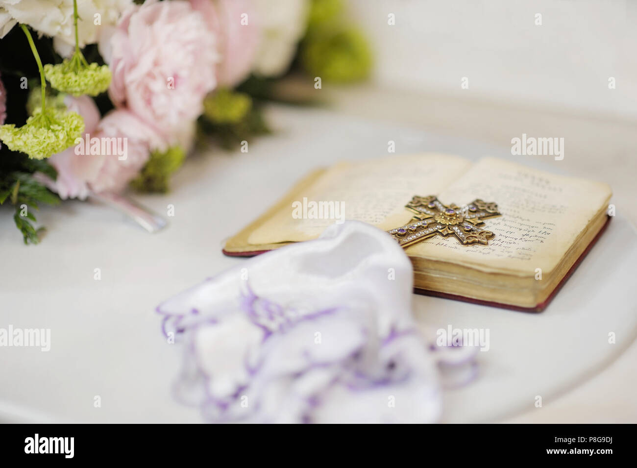 Golden cross with gemstones on Holy Bible Stock Photo Alamy