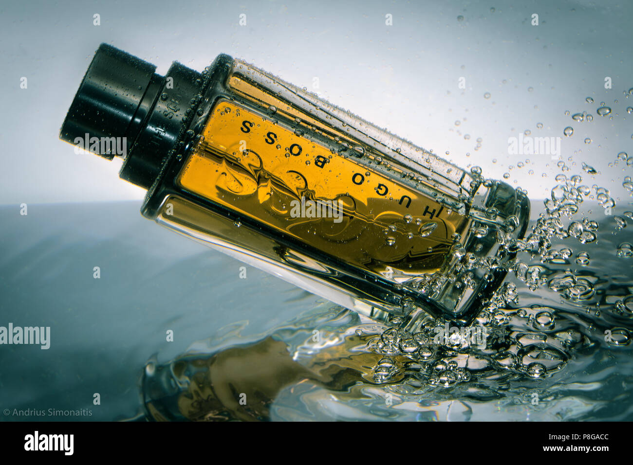 Perfume advert hi-res stock photography and images - Page 2 - Alamy