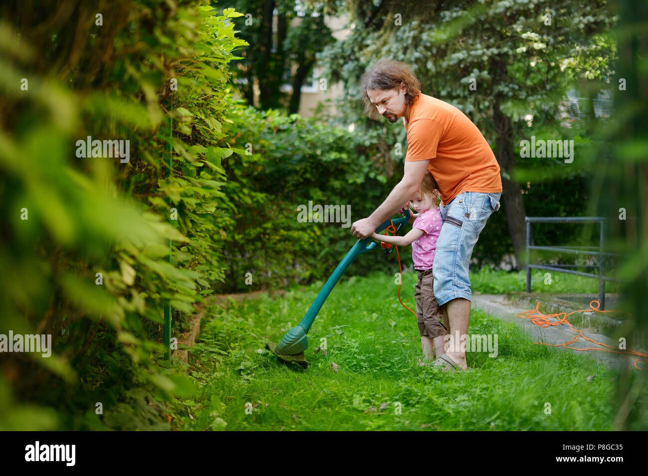 Grass trimmer garden hi-res stock photography and images - Alamy