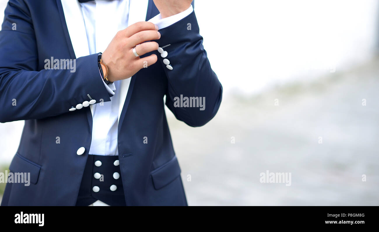 Groom preparing before wedding, bridegroom Stock Photo Alamy