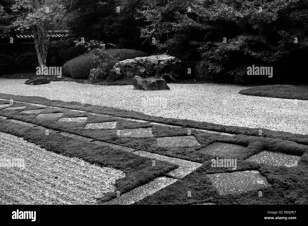 ZEN ROCK GARDEN of TENJUAN, an important TEMPLE at The NANZENJI TEMPLE COMPLEX, KATHMANDU, NEPAL - KYOTO, JAPAN Stock Photo