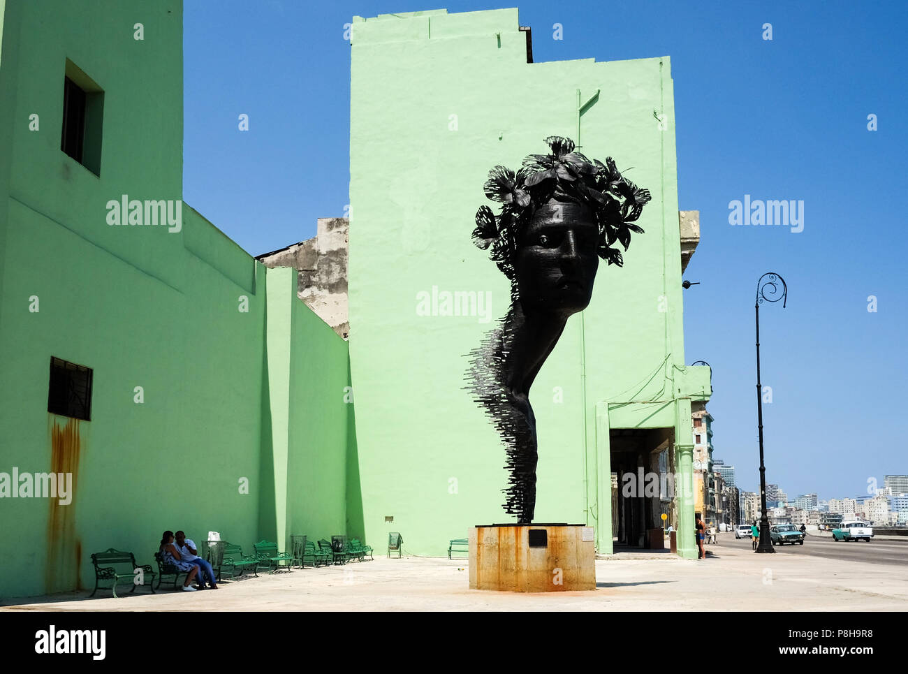 Havana, Kuba. 21st June, 2018. 21.06.2018, Cuba, Havana: The sculpture Primavera (Spring) by the Cuban artist Rafael San Juan on the Malecon seafront. In Havana is the largest surviving colonial city in Latin America. In 2019 the city celebrates its 500th anniversary. Credit: Jens Kalaene/dpa central image/dpa | usage worldwide/dpa/Alamy Live News Stock Photo