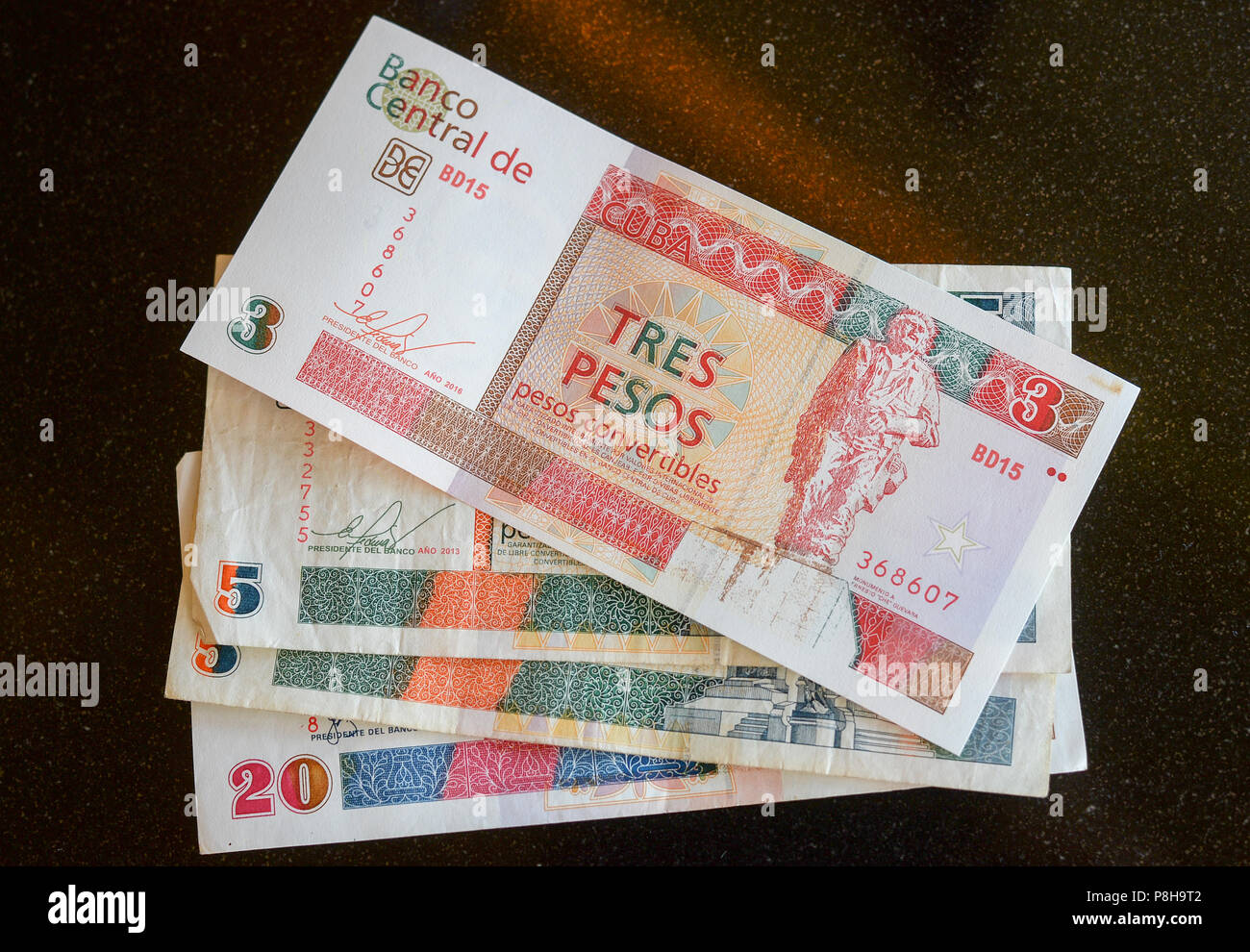 3 pesos hi-res stock photography and images - Alamy