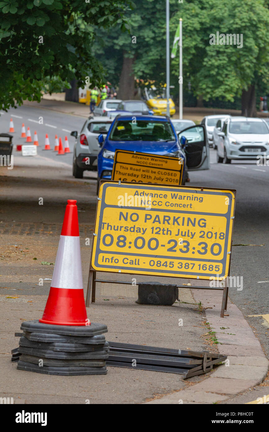 Illegal Parking Signs Stock Photos Illegal Parking Signs Stock