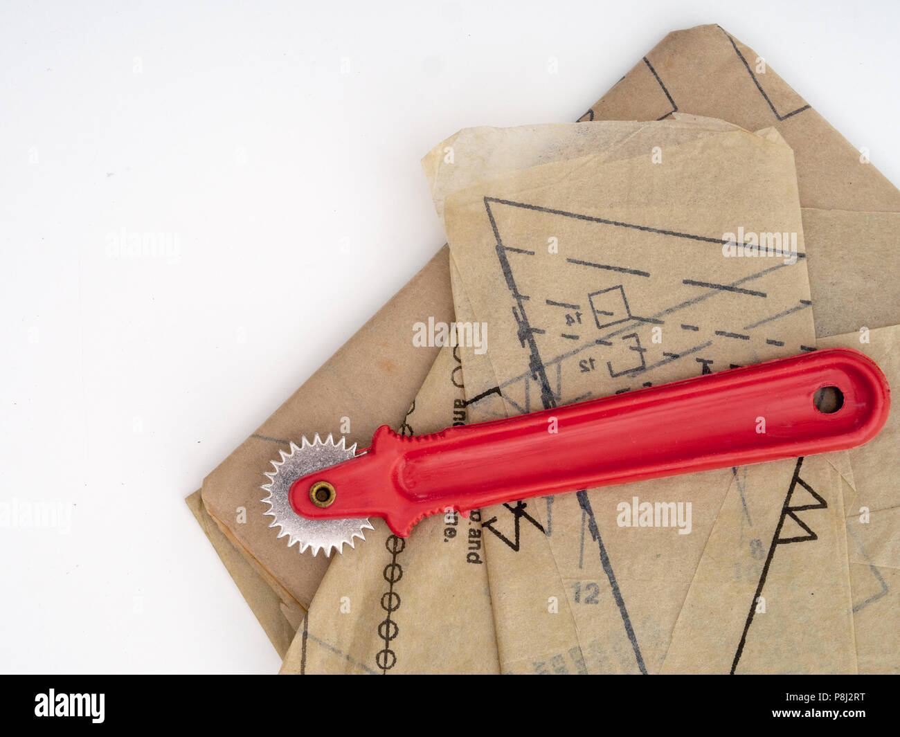 Isolated Old Tracing Wheel Stock Photo - Download Image Now - Cut Out,  Horizontal, No People - iStock