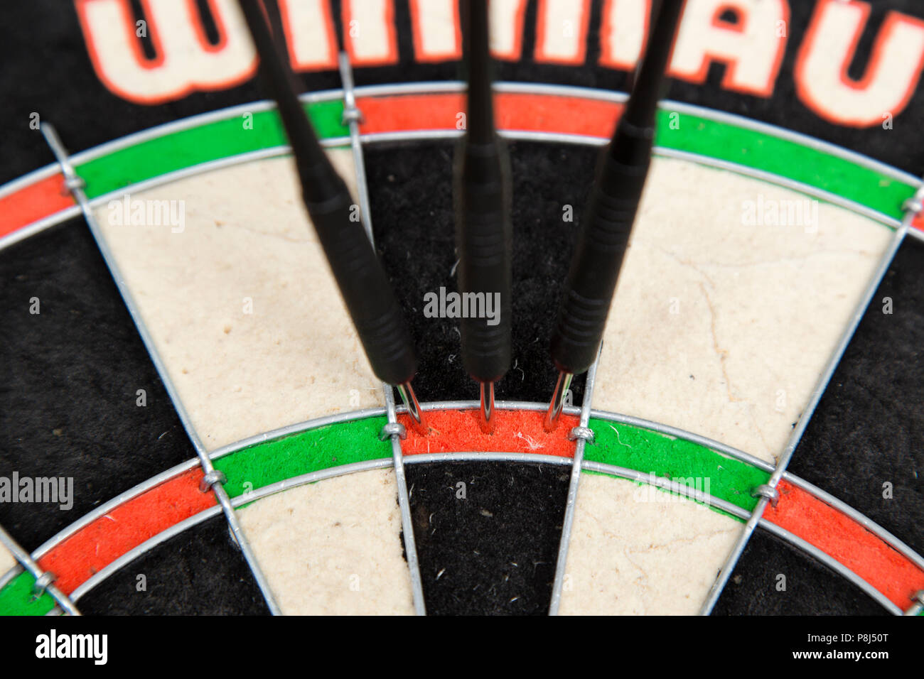 Darts treble 20 hires stock photography and images Alamy