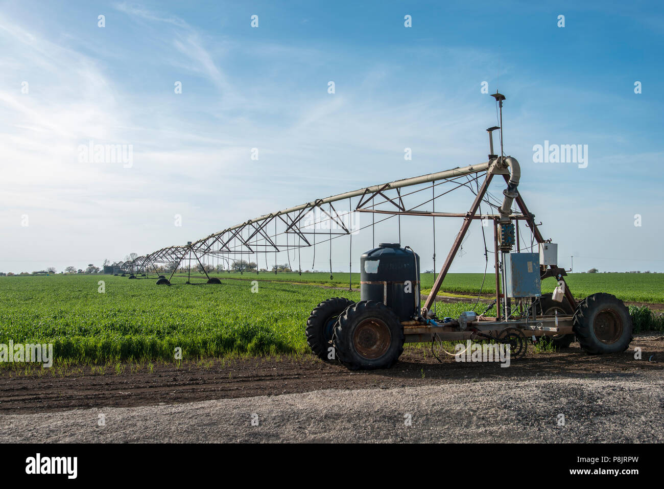 Lateral move irrigation system Stock Photo - Alamy