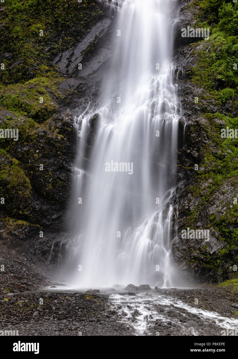 Bridal veil falls alaska hires stock photography and images Alamy