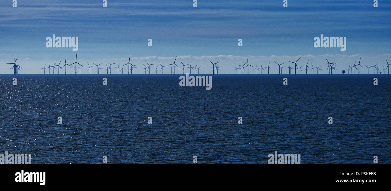 Thames Estuary,  World’s largest wind which is located in the Thames Estuary.  Photo by Dennis Brack Stock Photo
