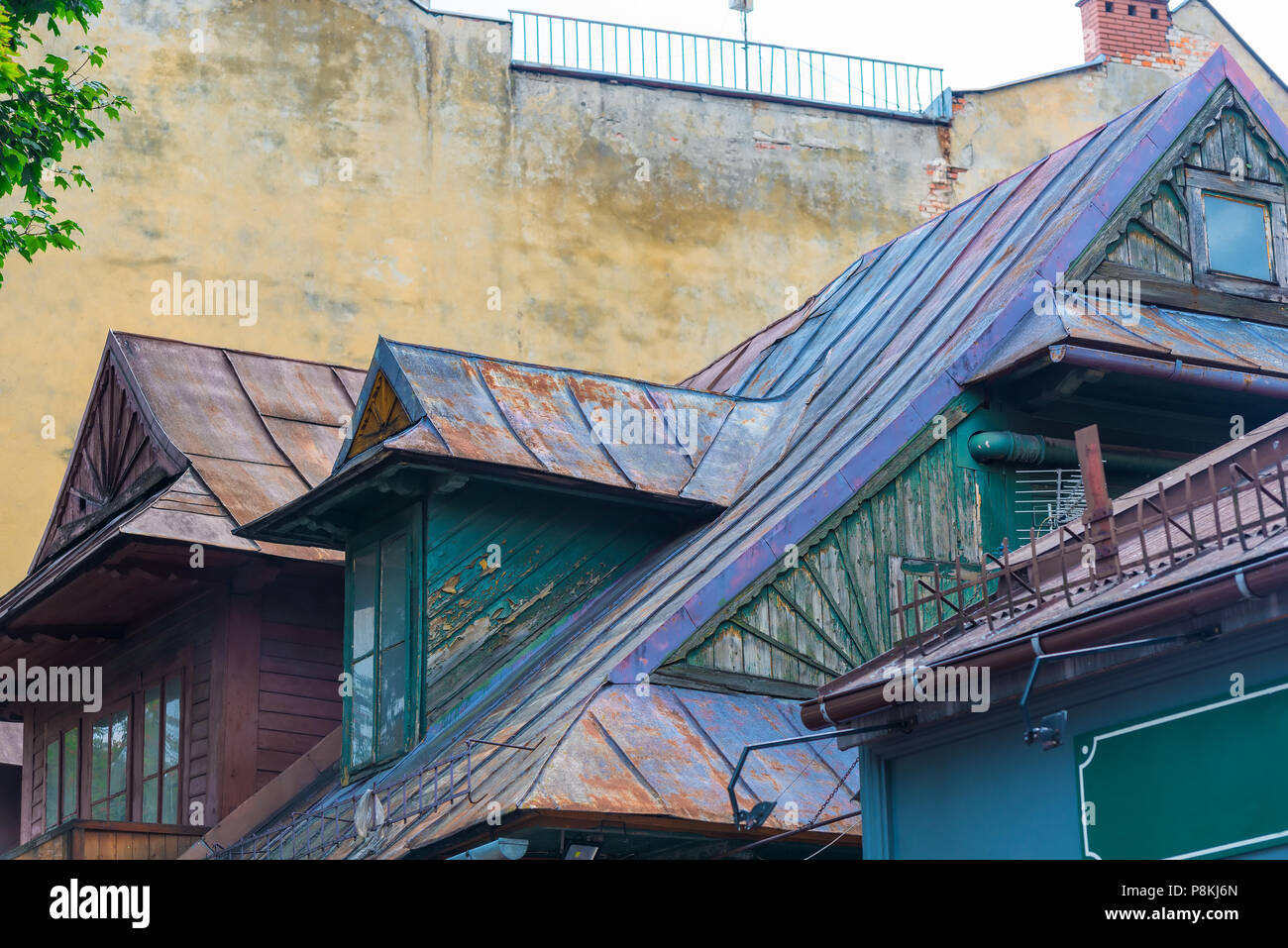 Old rusty zinc home hi-res stock photography and images - Alamy