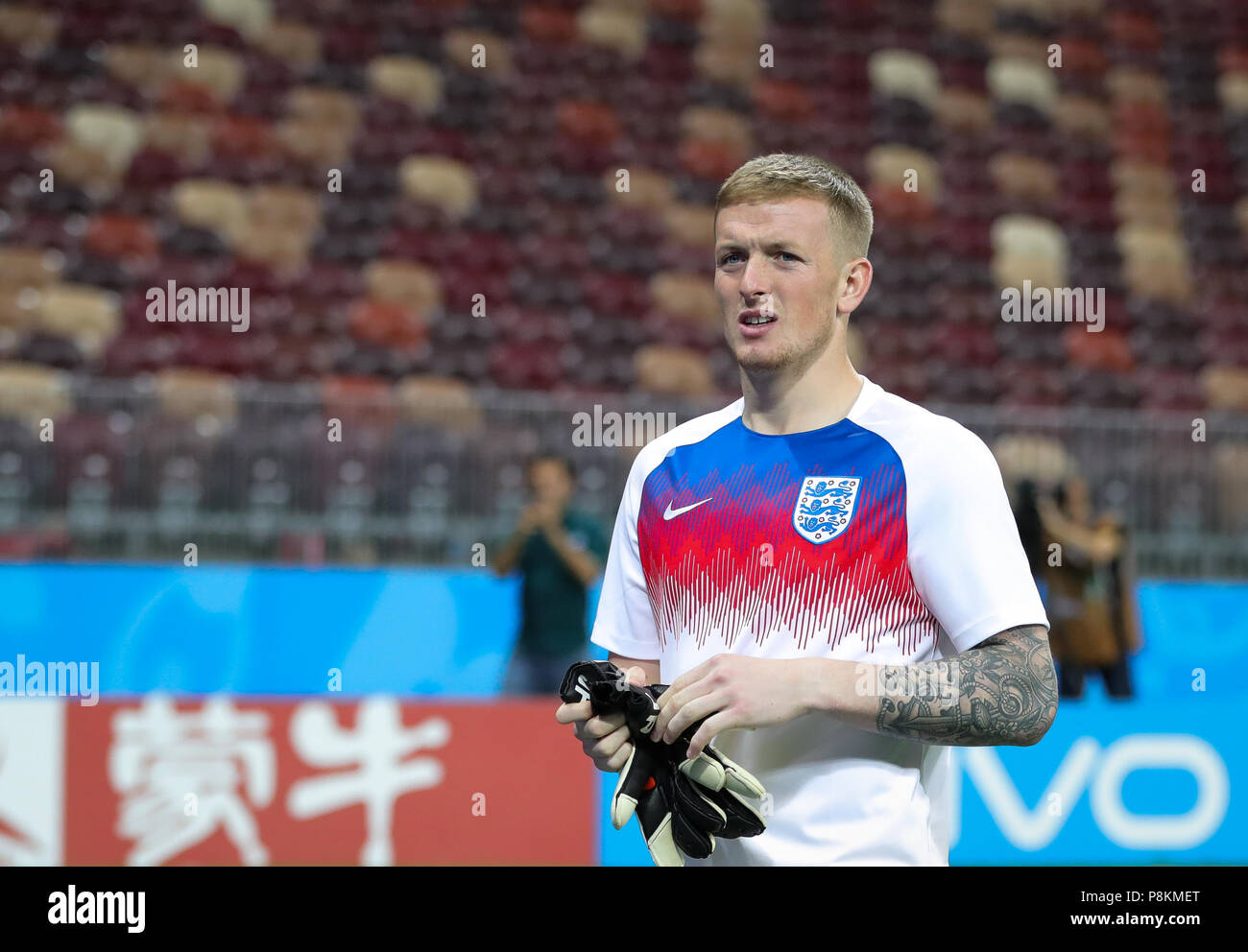 pickford goalkeeper gloves