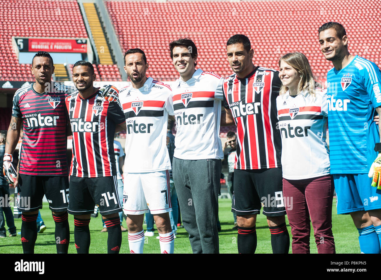 SÃO PAULO, SP - 12.07.2018: TREINO DO SPFC - Sidão, Reinaldo, Nene, Kaka  and Diego Souza and Jean of the SPFC during the presentation of the new Adidas  uniform, held at the