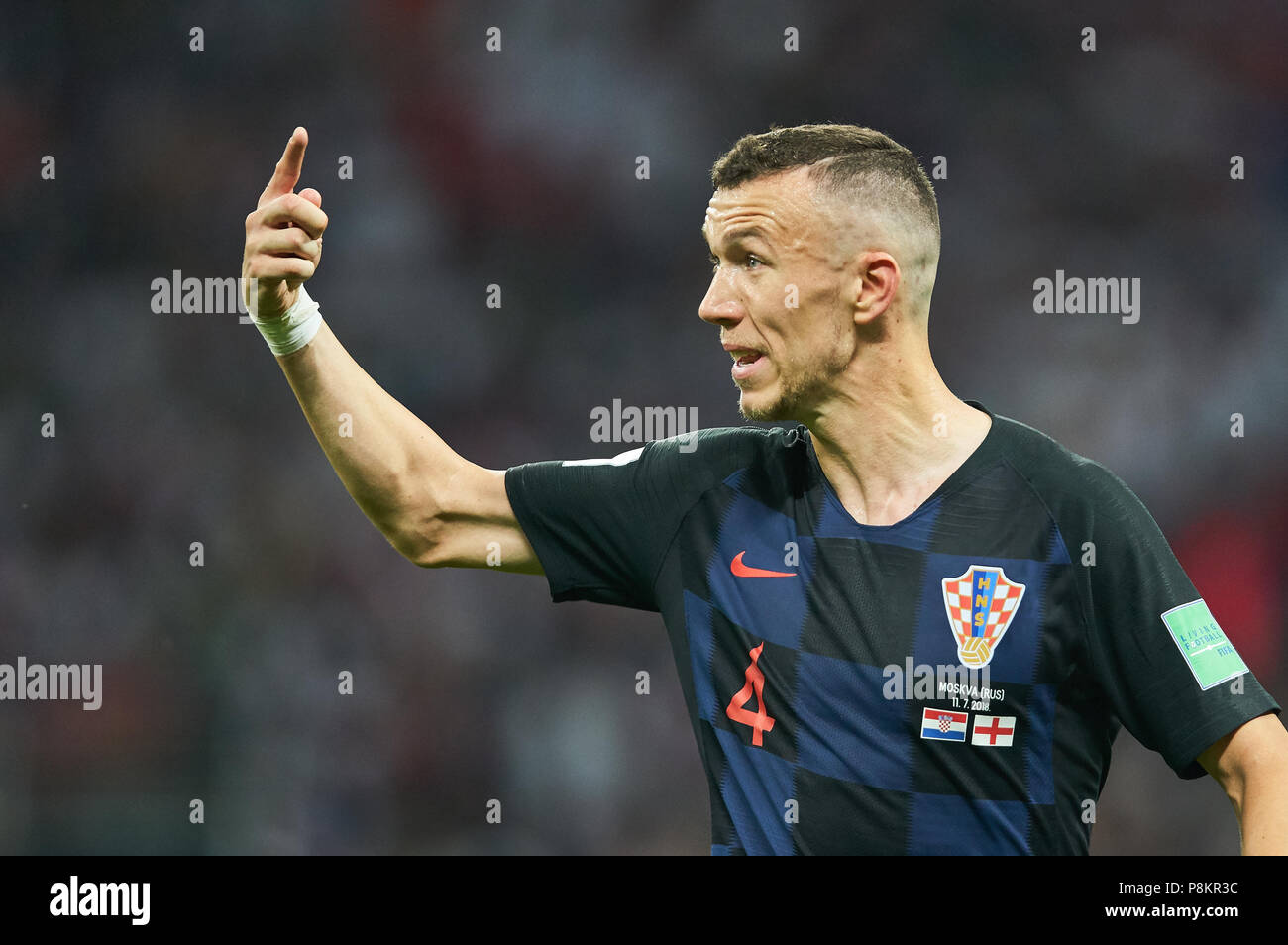 England - Croatia, Soccer, Moscow, July 11, 2018 Ivan PERISIC, Croatia Nr.4 Gesticulates and giving instructions, action, single image, gesture, gesture, hand movement, pointing, interpret, mimik,  ENGLAND  - CROATIA 1-2 Football FIFA WORLD CUP 2018 RUSSIA, Semifinal, Season 2018/2019,  July 11, 2018 in Moscow, Russia. © Peter Schatz / Alamy Live News Stock Photo