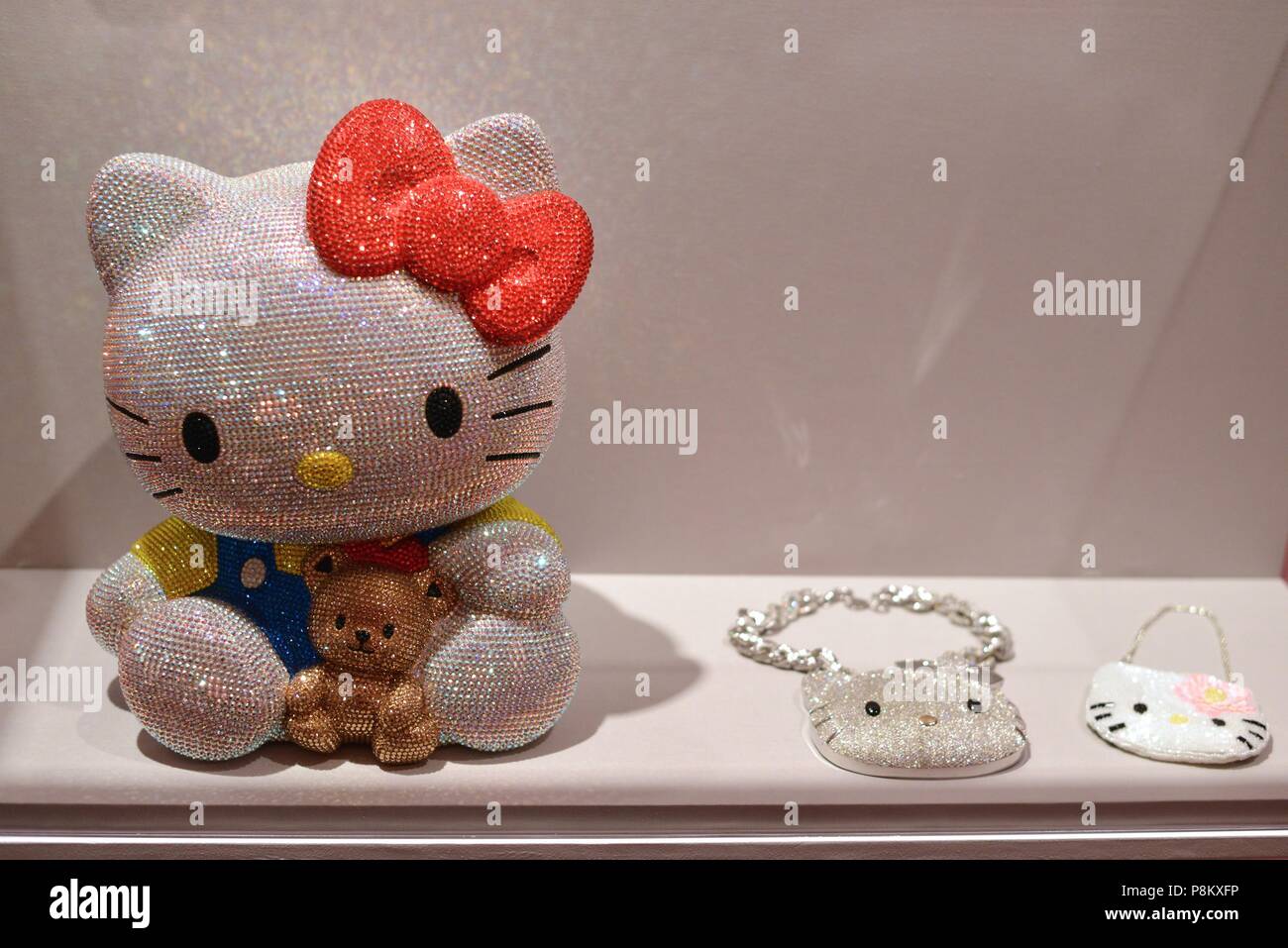 Hello! Exploring the Supercute World of Hello Kitty