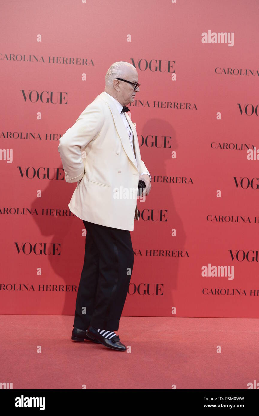 Madrid, Madrid, Spain. 12th July, 2018. Manolo Blahnik attends Vogue 30th Anniversary Party at Casa Velazquez on July 12, 2018 in Madrid, Spain Credit: Jack Abuin/ZUMA Wire/Alamy Live News Stock Photo