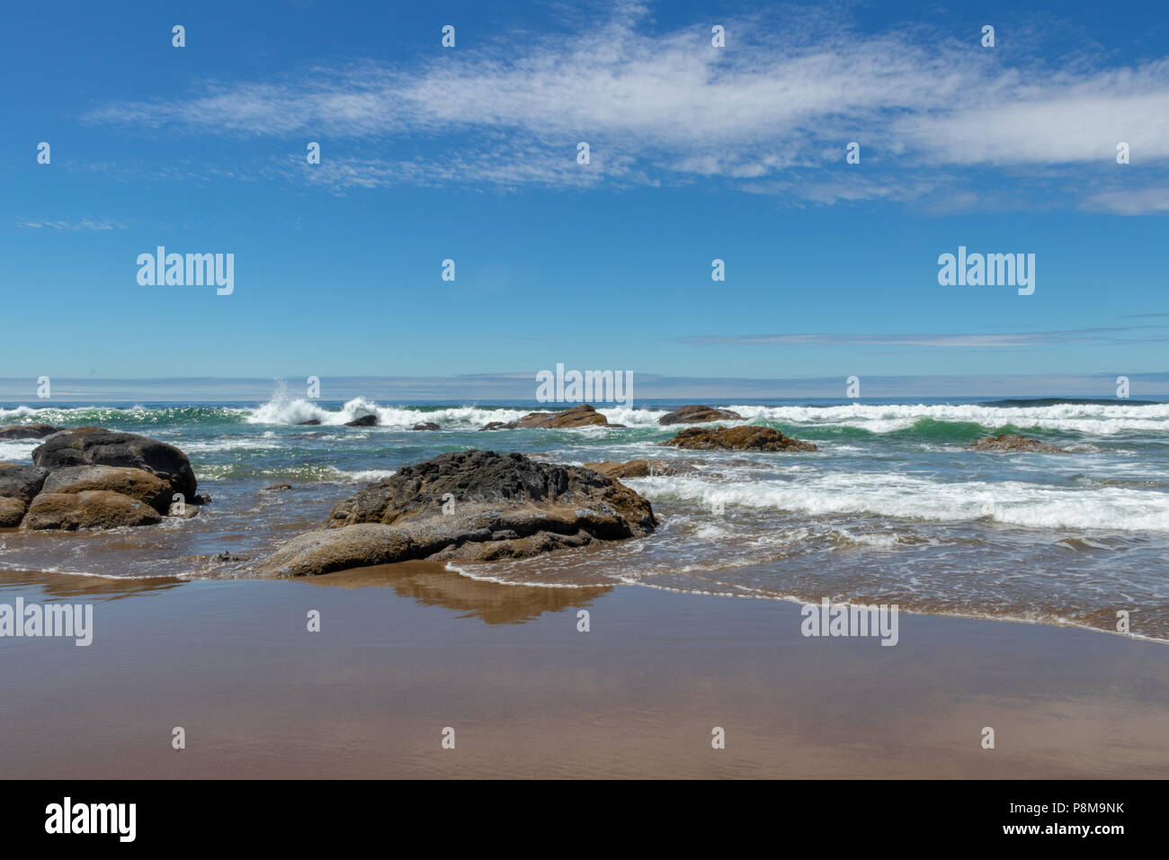 Rocky sea shore north hi-res stock photography and images - Alamy
