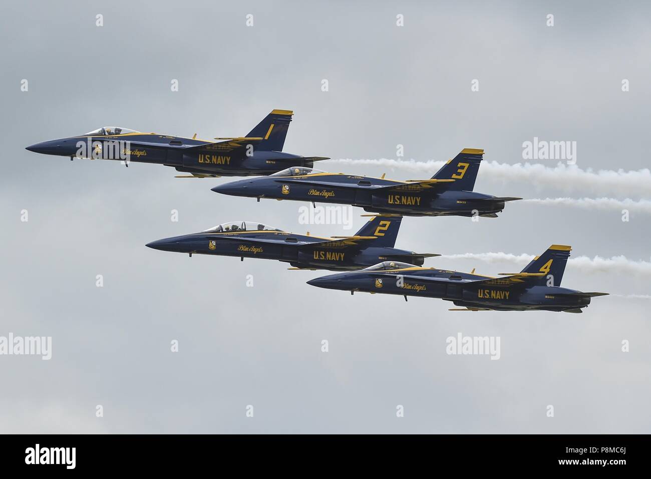 180623-N-UK306-1192 Dayton, Ohio (June 23, 2018) The U.S. Navy flight demonstration squadron, the Blue Angels, perform during the Vectren Dayton Air Show in Dayton, Ohio, June 24, 2018. The Blue Angels are scheduled to perform more than 60 demonstrations at more than 30 locations across the U.S. and Canada in 2018. (U.S. Navy photo by Mass Communication Specialist 2nd Class Timothy Schumaker/Released). () Stock Photo
