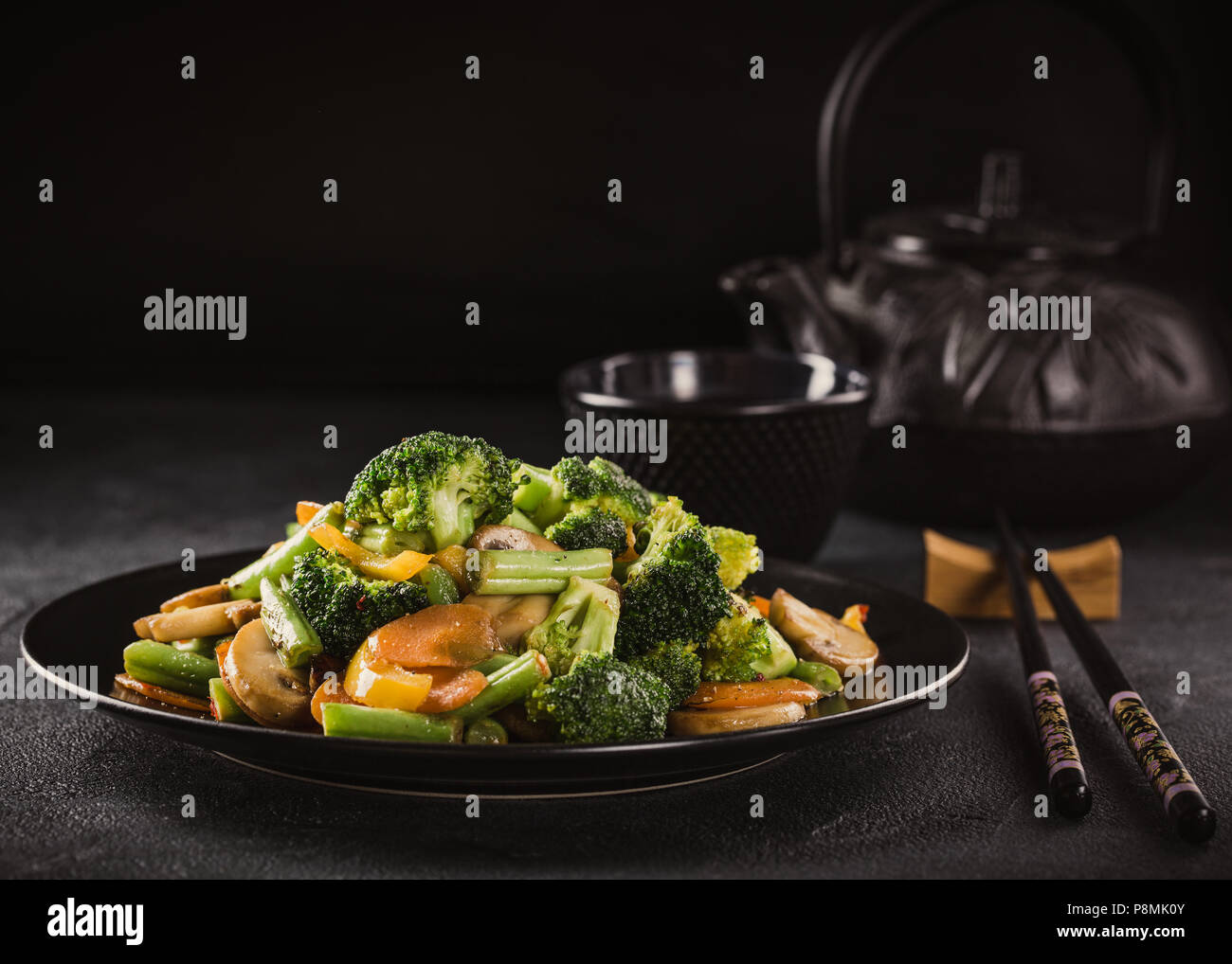 Stir fried vegetables Stock Photo - Alamy