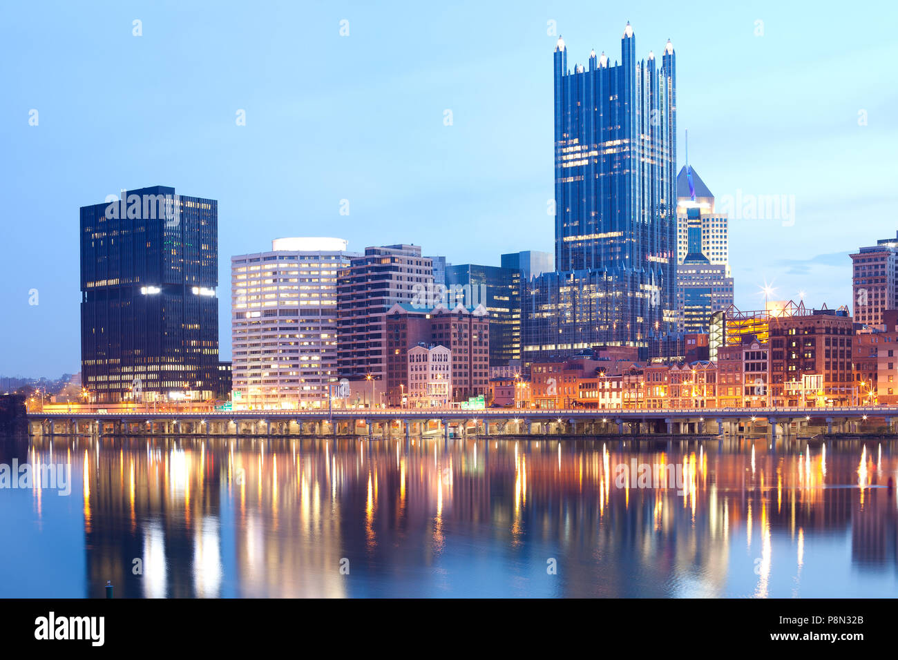 Monongahela River and downtown skyline, Pittsburgh, Pennsylvania, USA Stock Photo