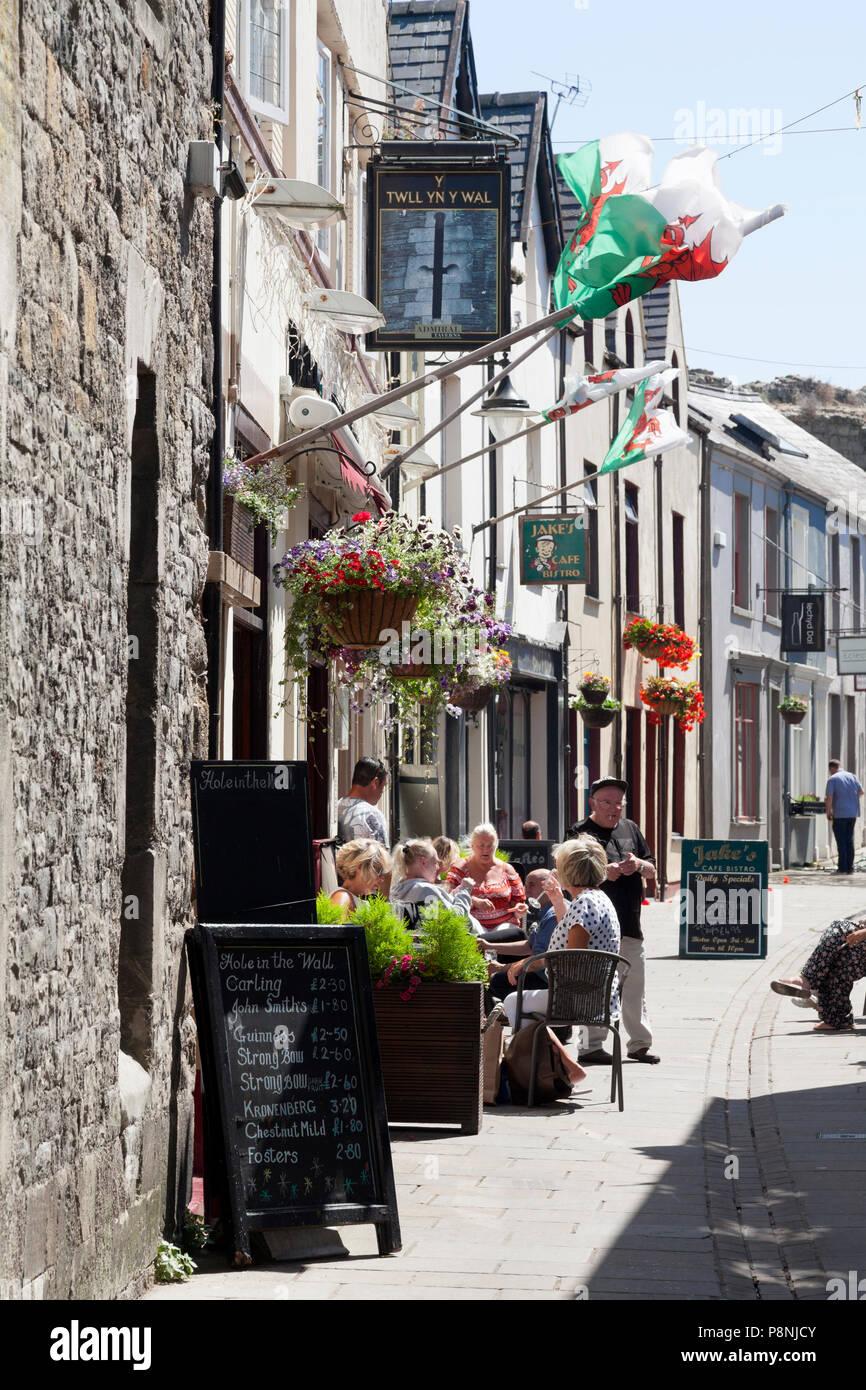 Caernarfon town centre hires stock photography and images Alamy