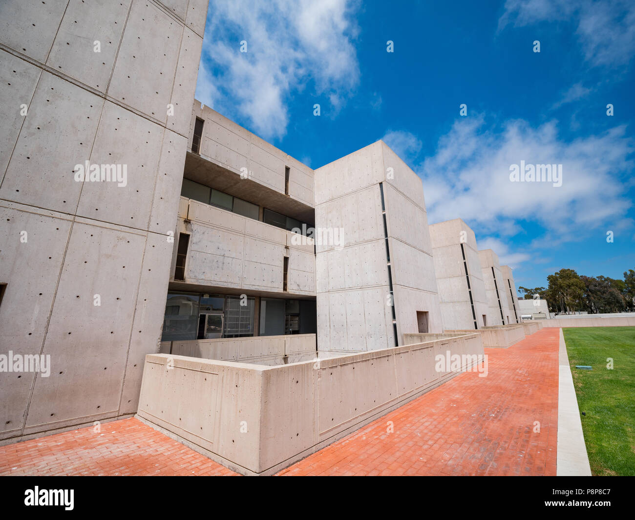 Salk institute for biological studies hi-res stock photography and images -  Alamy