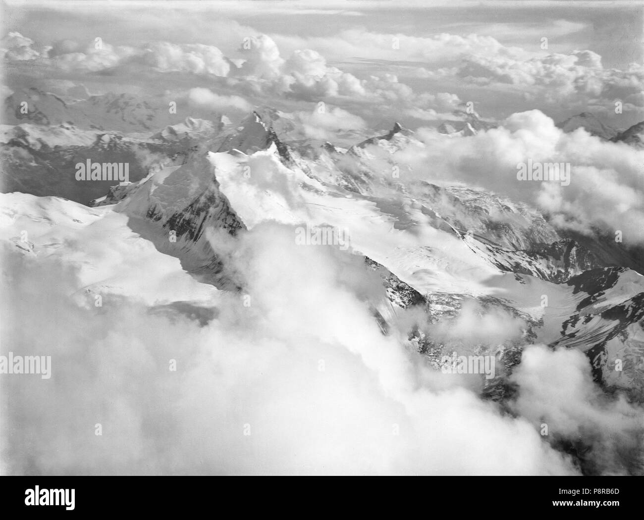 .   78 CH-NB - Glacier au Ried, Nadelgrat (Wallis) - Eduard Spelterini - EAD-WEHR-32067-B Stock Photo
