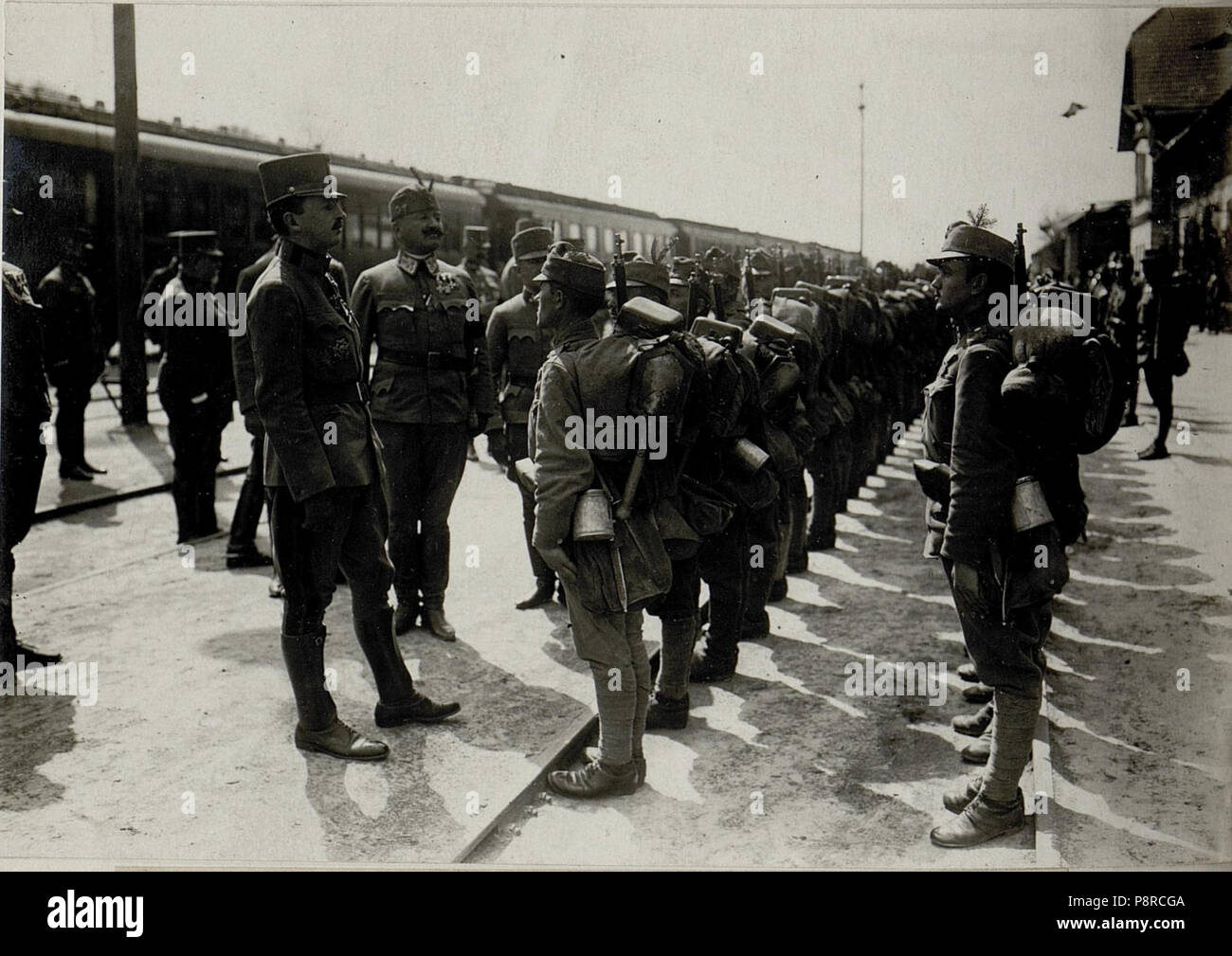 356 Kaiser Karl I. besucht die Armeegruppe Böhm-Ermolli in Busk (BildID 15552527) Stock Photo