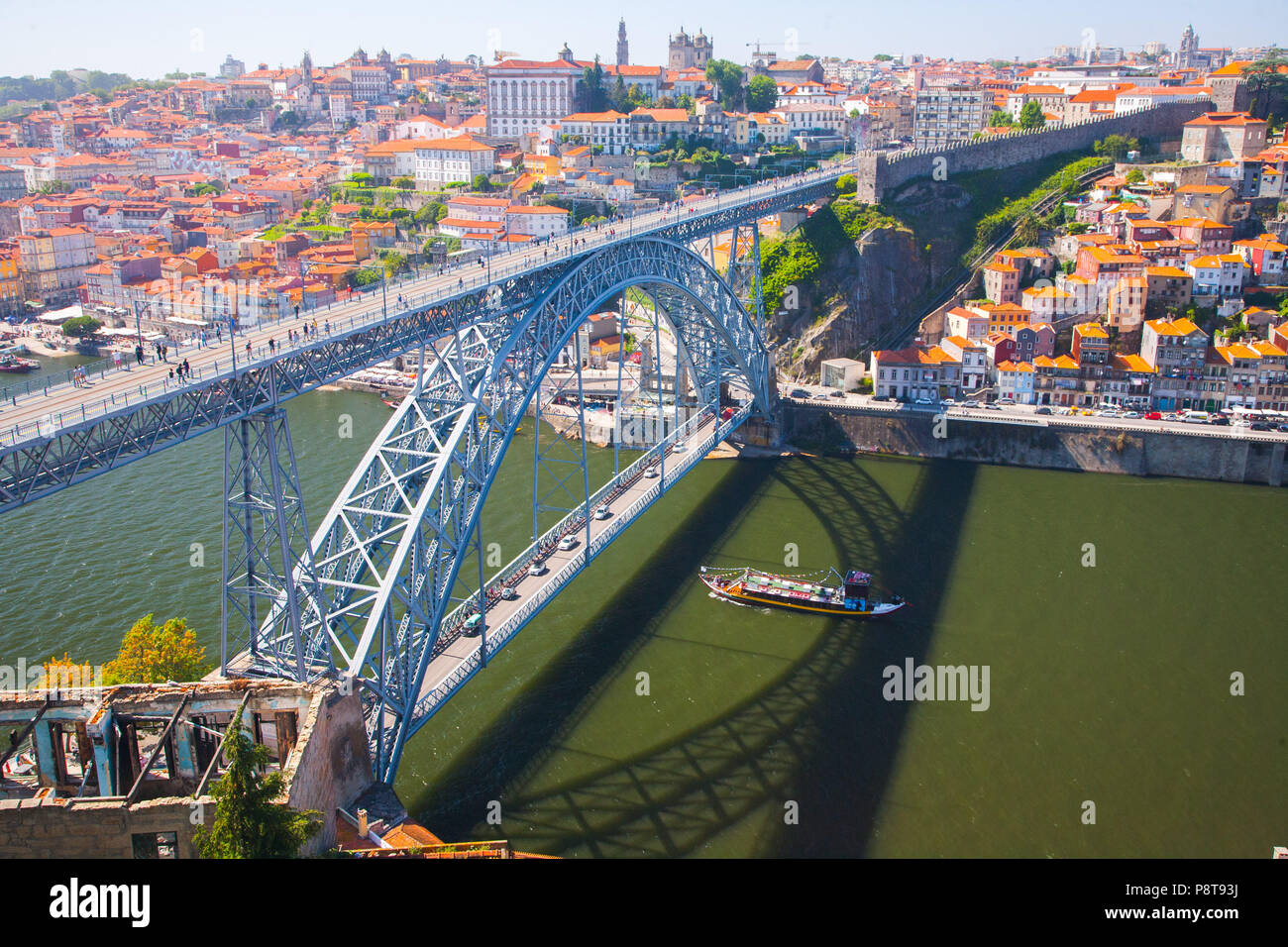 The Dom Luis Bridge over the river Douro, built in 1886, and linking Oporto and Vila Nova de Gaia on two levels Stock Photo