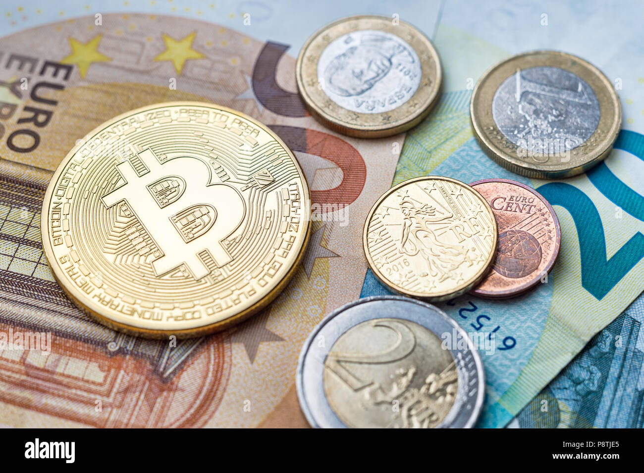 Euro bitcoin exchange hi-res stock photography and images - Alamy
