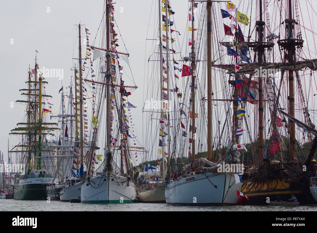 Wear dock tall ships hi-res stock photography and images - Alamy