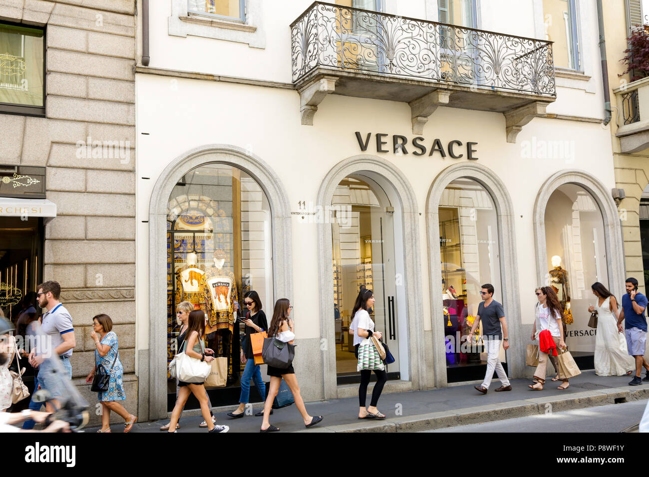 Luxury Shopping In Milan Italy - Best Design Idea