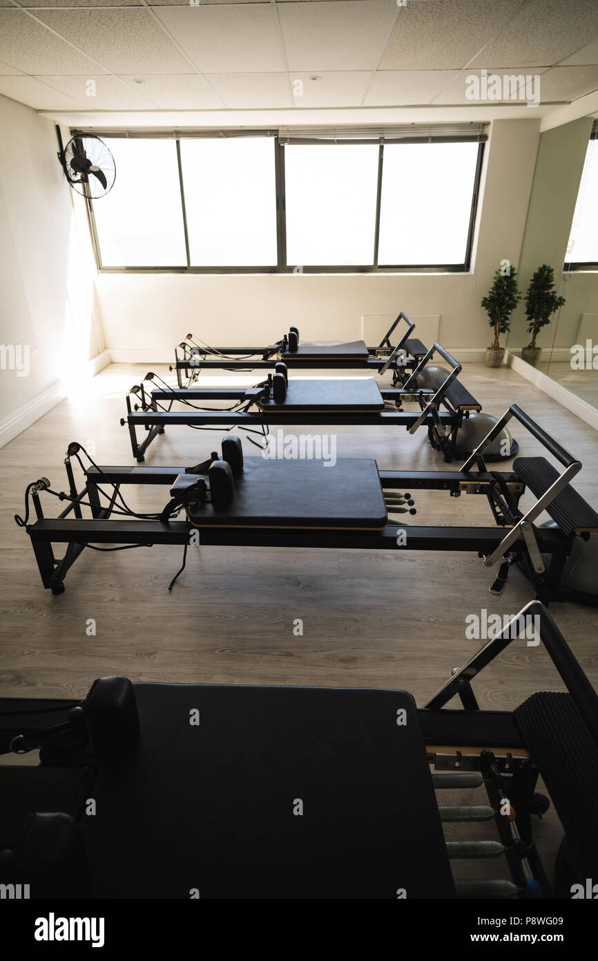 Pilates reformer machine hires stock photography and images Alamy