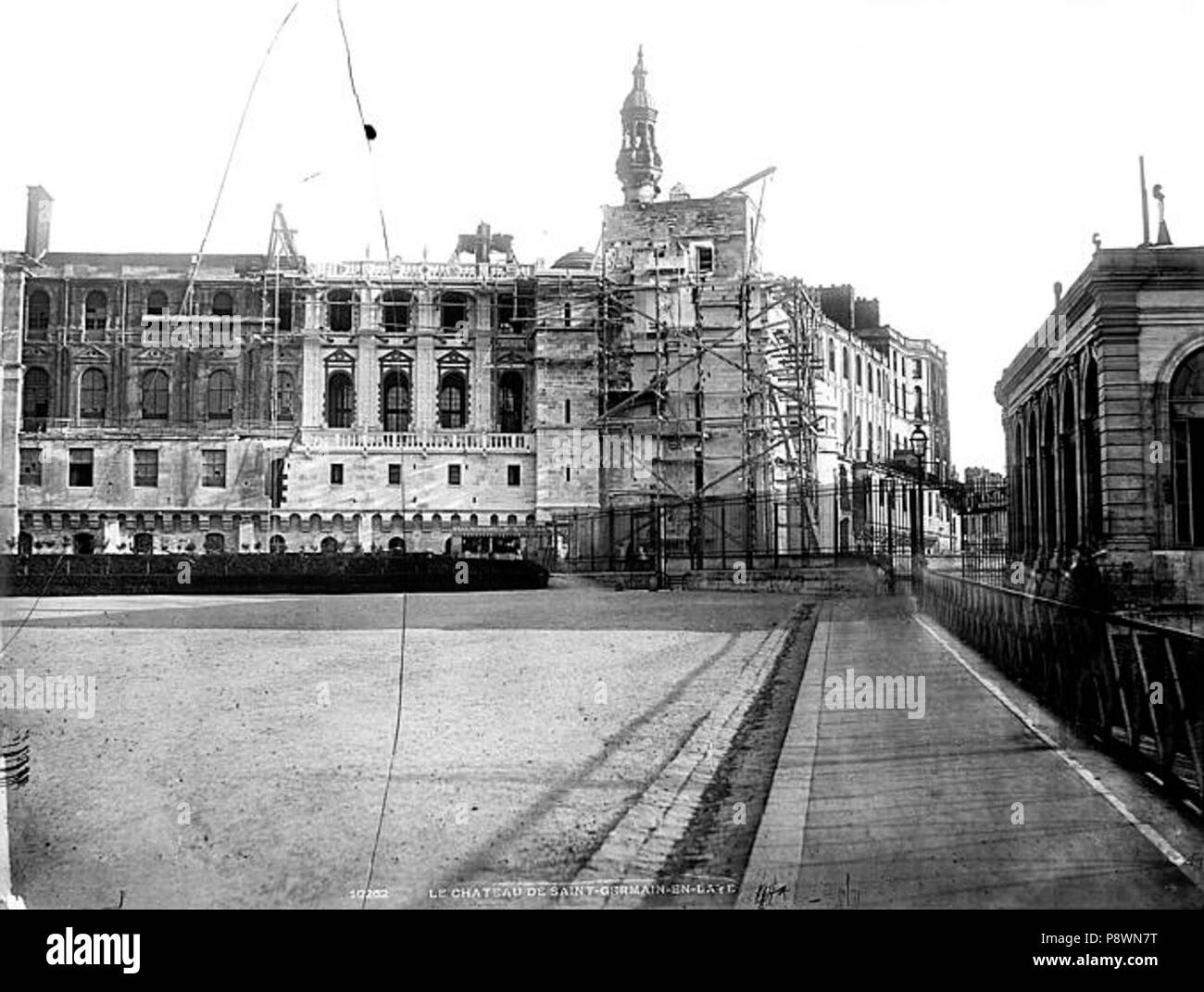 80 Château Façade nord SaintGermainenLaye Médiathèque