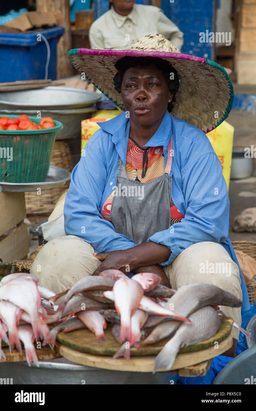 Woman selling fresh fish on market stall, Accra, Ghana Stock Photo Alamy
