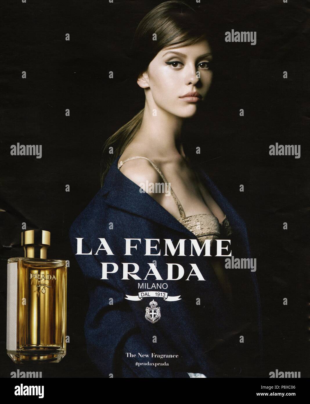 Perfume advert 2010s hi-res stock photography and images - Alamy