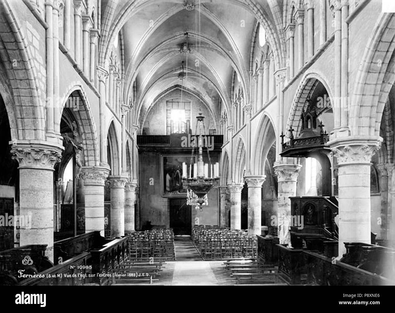 269 Eglise Saint-Rémy - Nef, choeur - Ferrières - Médiathèque de l'architecture et du patrimoine - APMH00010985 Stock Photo
